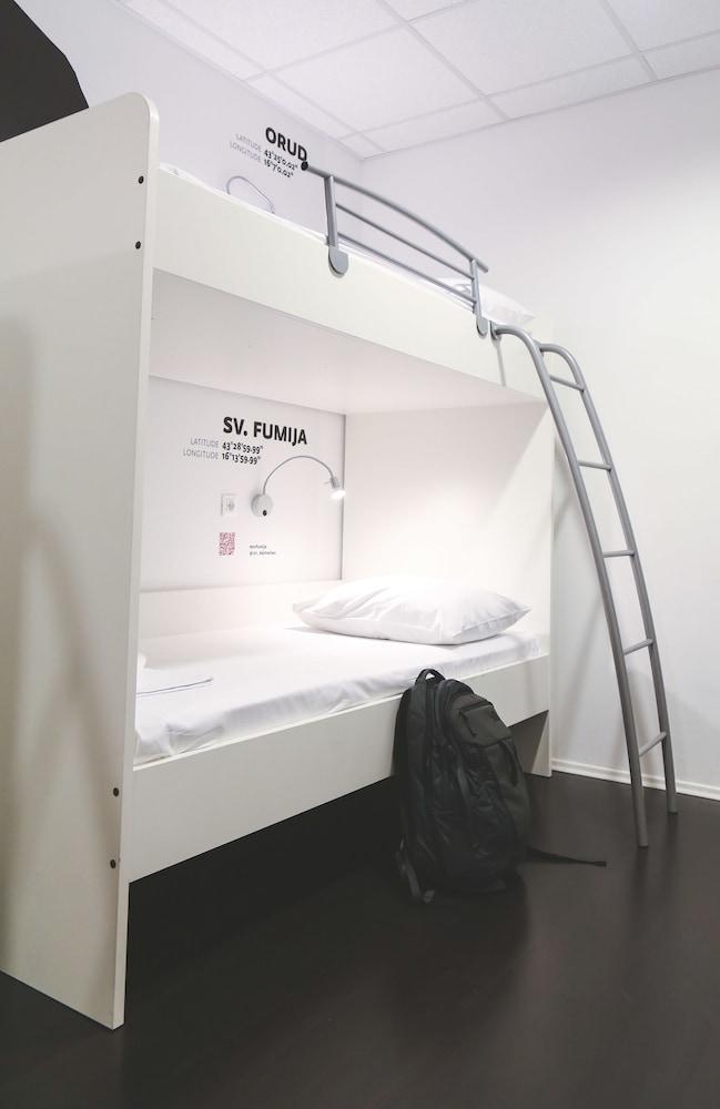 斯普利特 达尔马迪娜克101设计旅社旅舍 外观 照片
